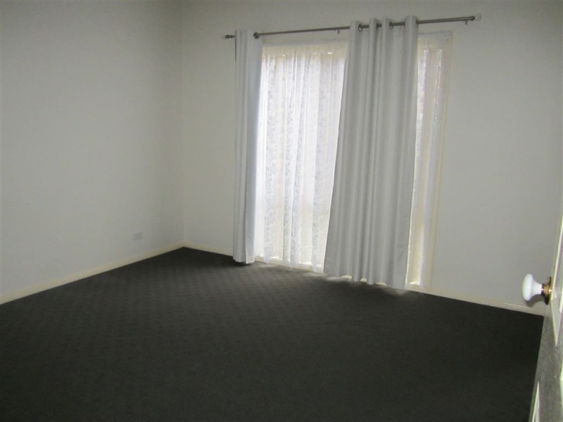 1 Sarah Louise Place, Berwick VIC 3806