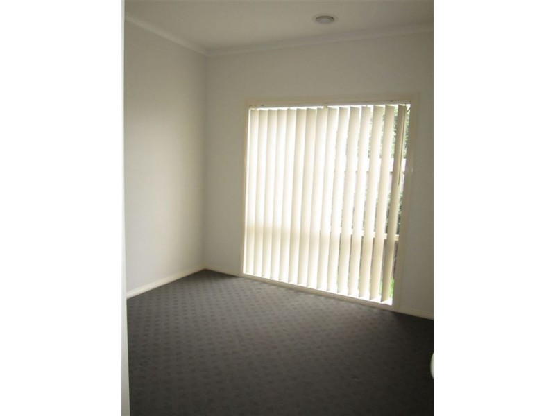 1 Sarah Louise Place, Berwick VIC 3806