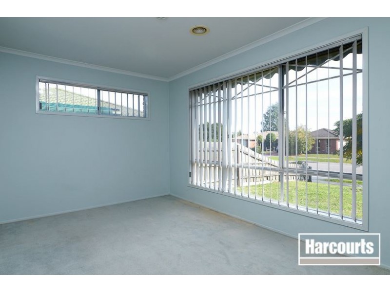 4 Michelle Drive, Berwick VIC 3806