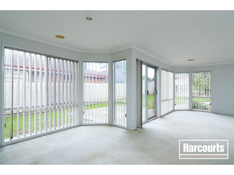 4 Michelle Drive, Berwick VIC 3806