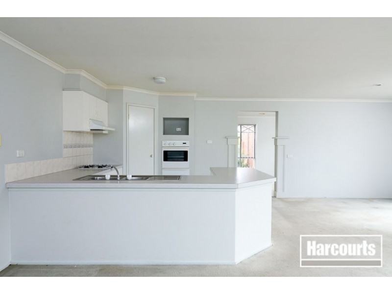 4 Michelle Drive, Berwick VIC 3806