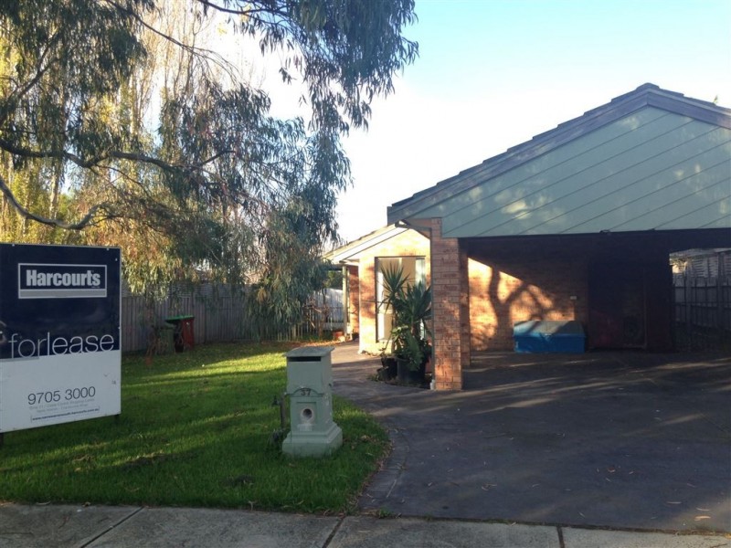 37 Strathaird Drive, Narre Warren South VIC 3805