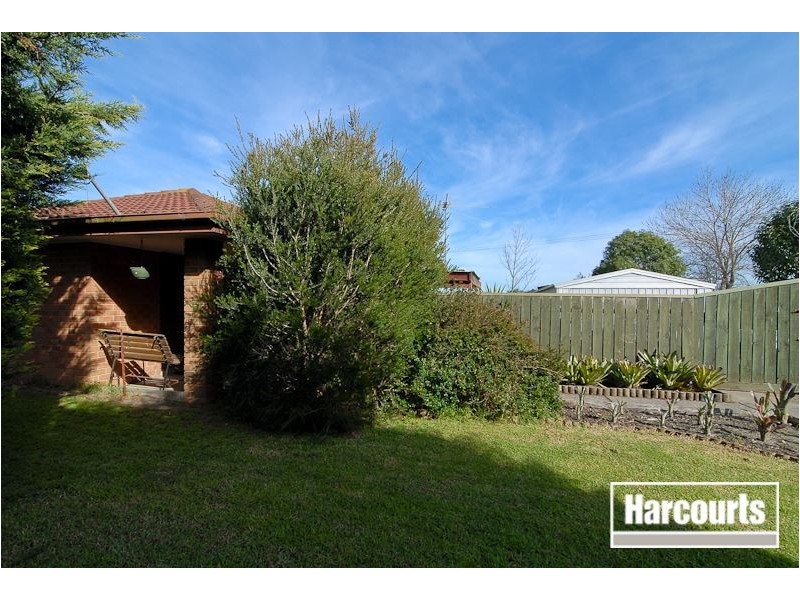 19 Caroline Crescent, Cranbourne VIC 3977