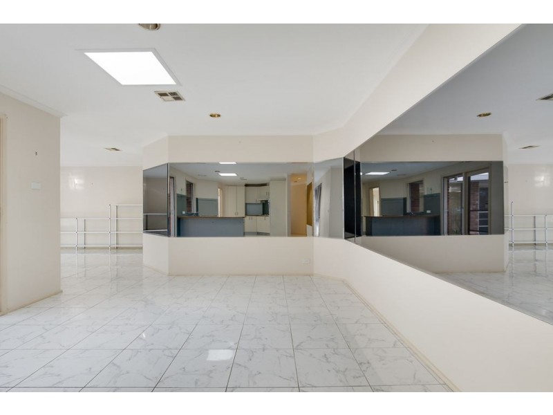 7 Glenburn Drive, Hallam VIC 3803