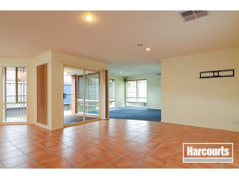 47 Rodlarni Crescent, Berwick VIC 3806