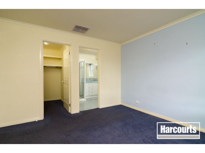 47 Rodlarni Crescent, Berwick VIC 3806