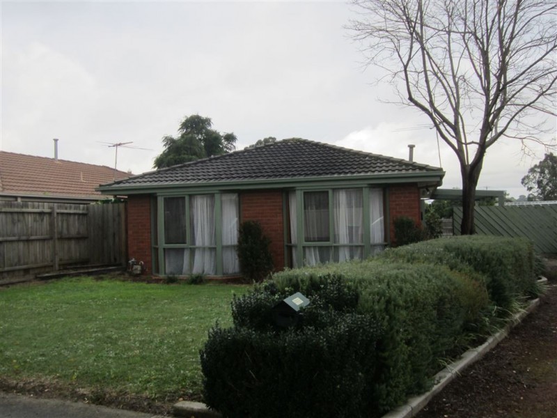 8 Redwood Court, Narre Warren VIC 3805