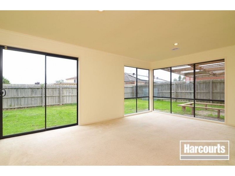 65 Robinswood Parade, Narre Warren South VIC 3805