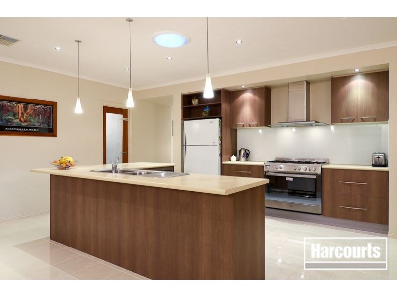 2 Kimberley Downs Court, Narre Warren South VIC 3805