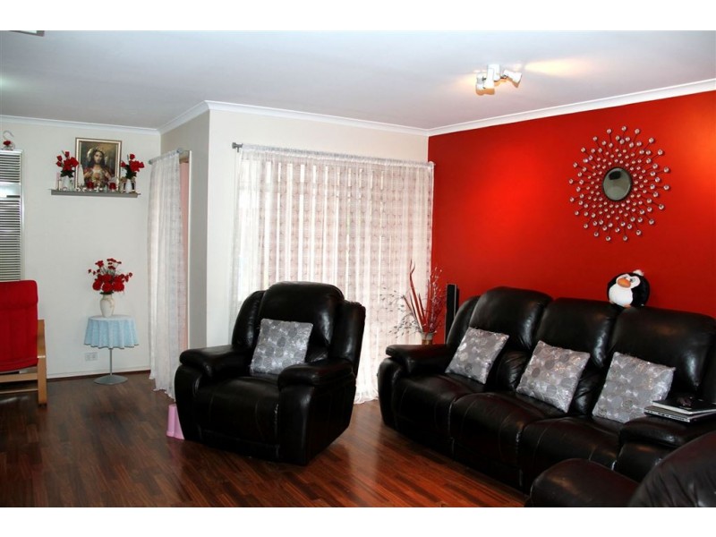 2 Sturt Court, Cranbourne North VIC 3977