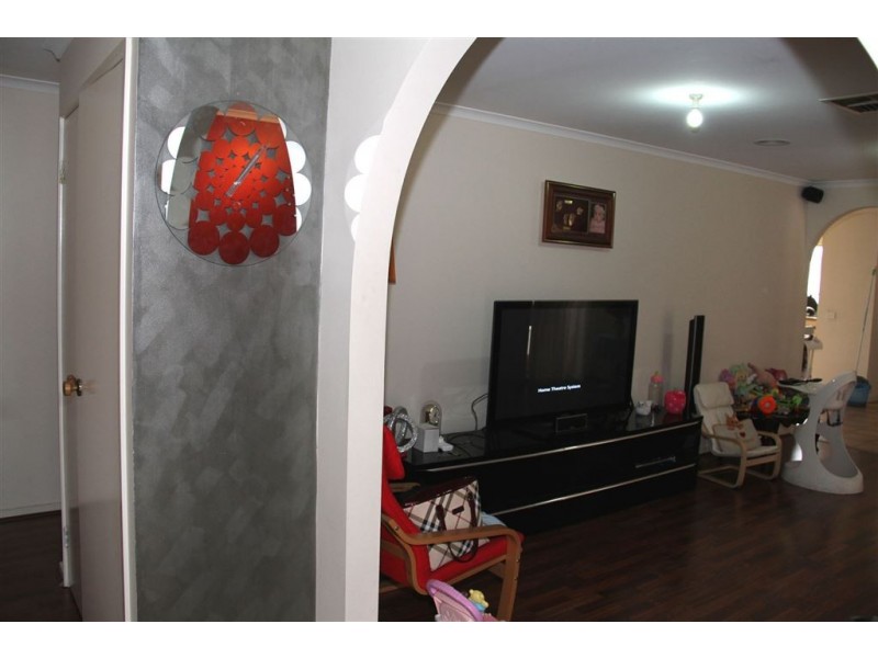 2 Sturt Court, Cranbourne North VIC 3977