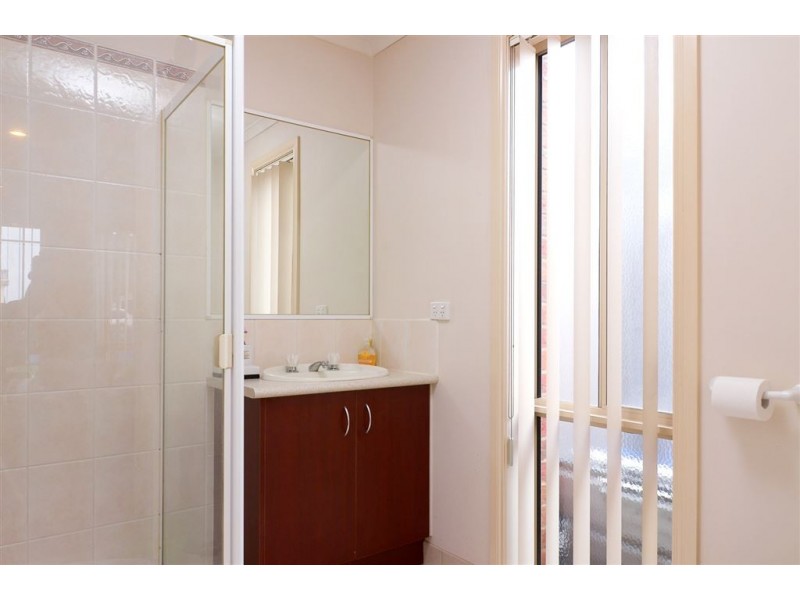 15 Stone Hill Circuit, Cranbourne East VIC 3977