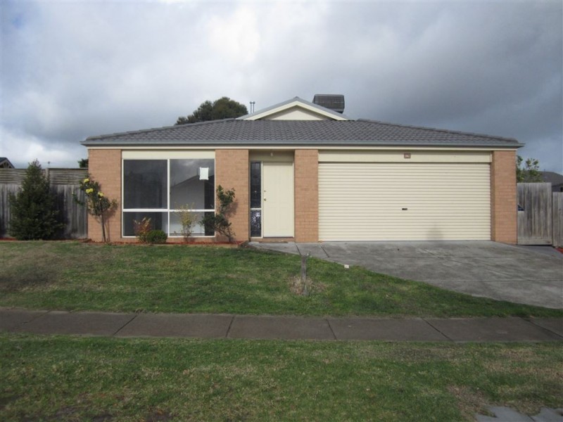 15 McCartney Drive, Narre Warren South VIC 3805