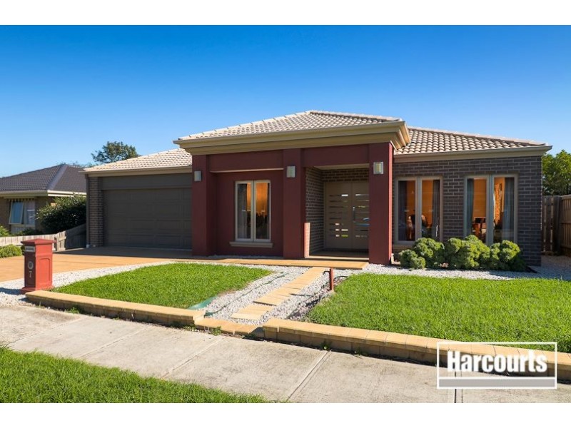 7 Bunbury Ave, Narre Warren VIC 3805