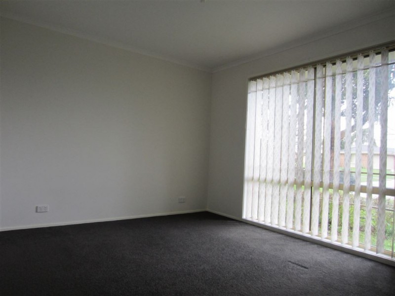 18 Domain Drive, Berwick VIC 3806