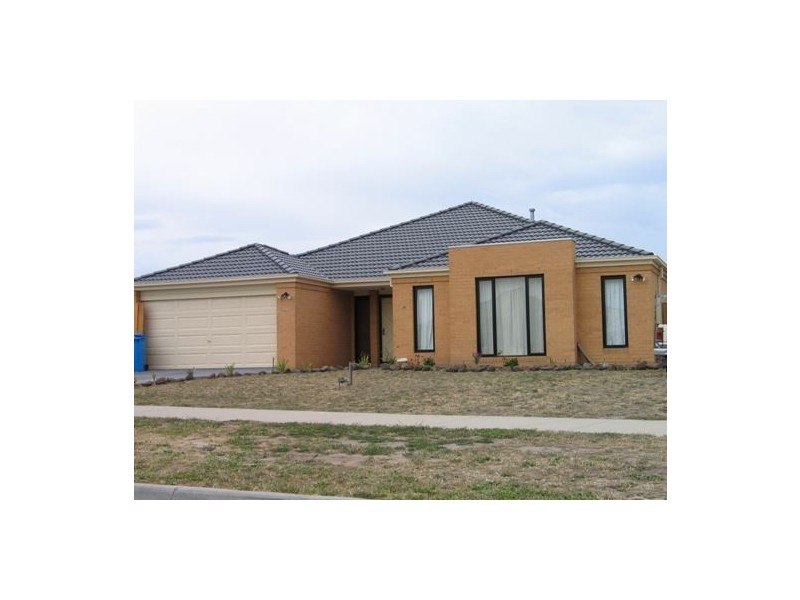 60 Robinswood Parade, Narre Warren South VIC 3805
