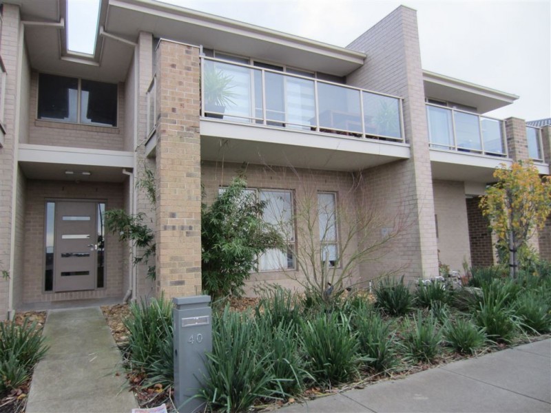 40 Aleppo Place, Cranbourne VIC 3977