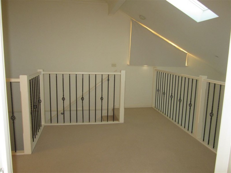 6/18-26 Marlesford Crescent, Berwick VIC 3806