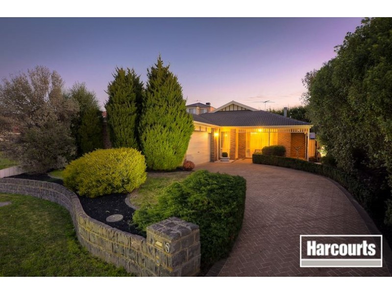 5 Lochard Terrace, Narre Warren South VIC 3805