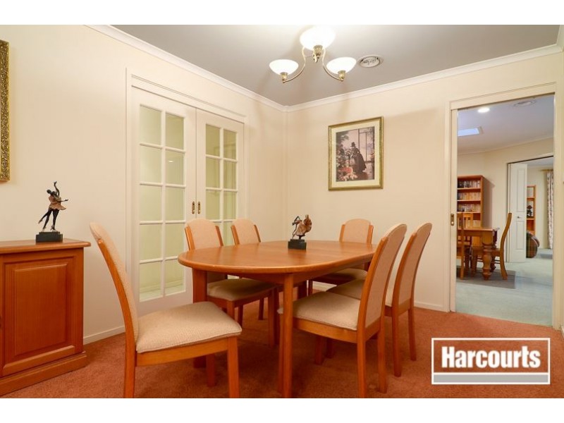 5 Lochard Terrace, Narre Warren South VIC 3805