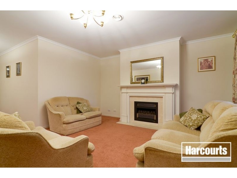 5 Lochard Terrace, Narre Warren South VIC 3805