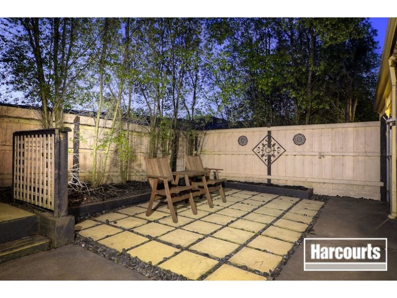 5 Lochard Terrace, Narre Warren South VIC 3805