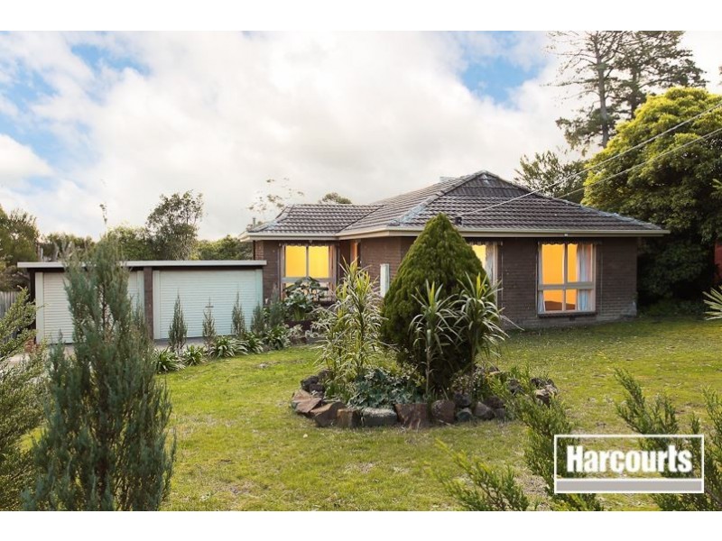 12 Pinetree Close, Croydon VIC 3136