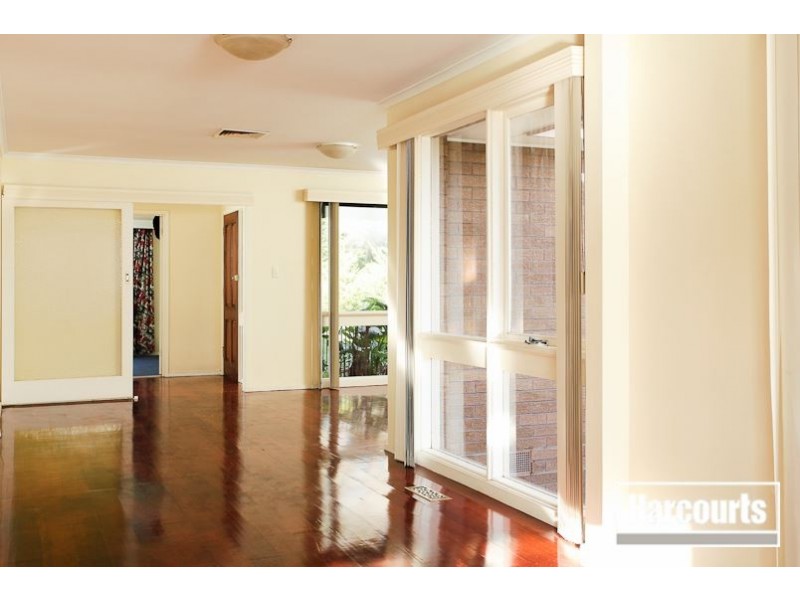 12 Pinetree Close, Croydon VIC 3136