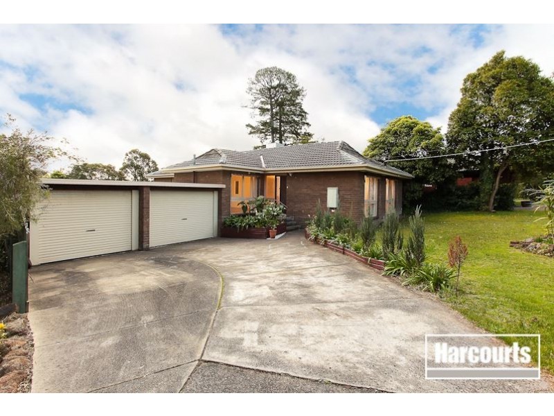 12 Pinetree Close, Croydon VIC 3136