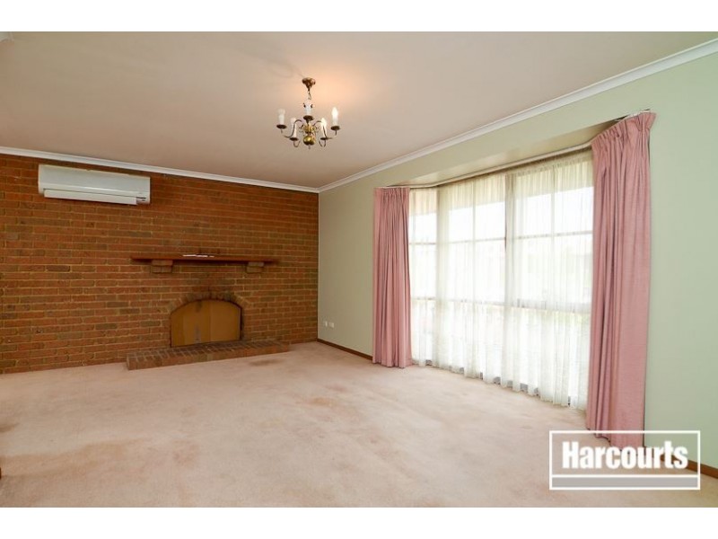 12 Fleetwood Drive, Narre Warren VIC 3805