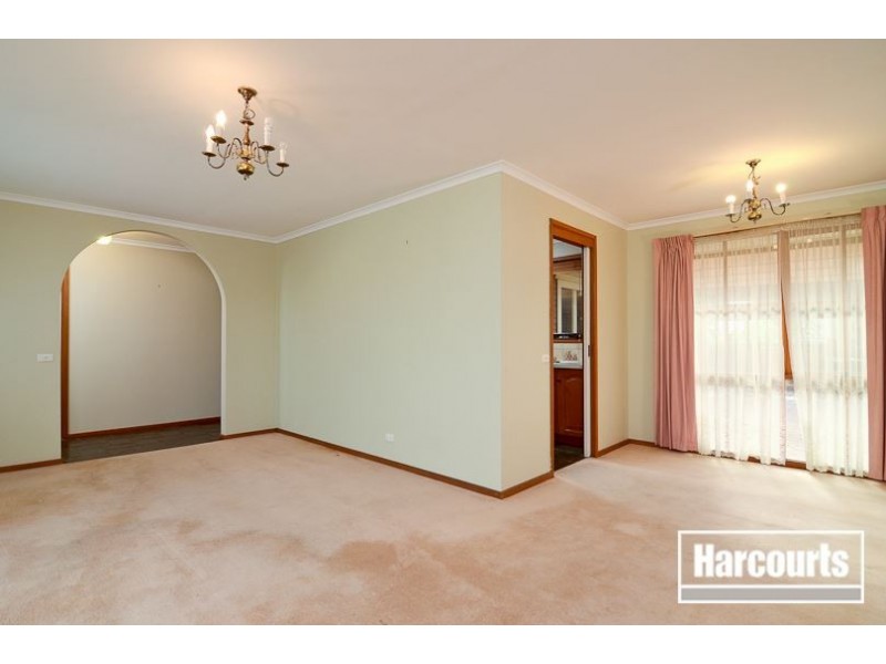 12 Fleetwood Drive, Narre Warren VIC 3805