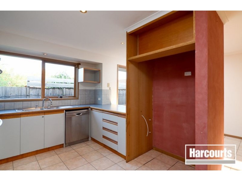 63 Amber Crescent, Narre Warren VIC 3805