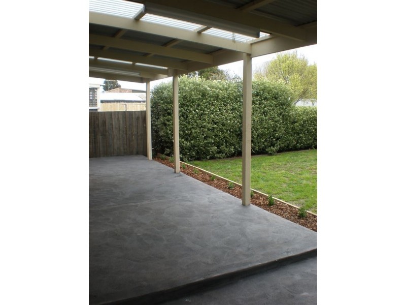 2/10 Shrives Road, Narre Warren VIC 3805