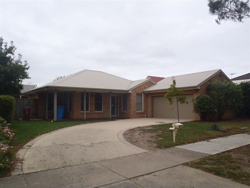 8 Jacqui Terrace, Narre Warren South VIC 3805