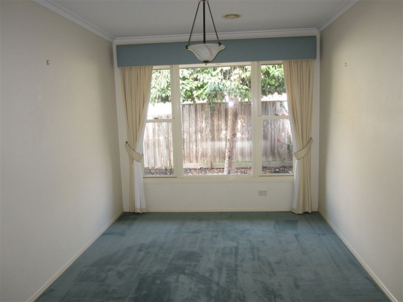 8 Jacqui Terrace, Narre Warren South VIC 3805