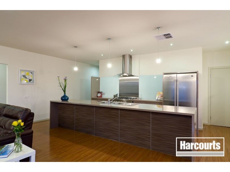3 Waldo Avenue, Cranbourne North VIC 3977