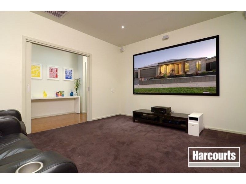 3 Waldo Avenue, Cranbourne North VIC 3977