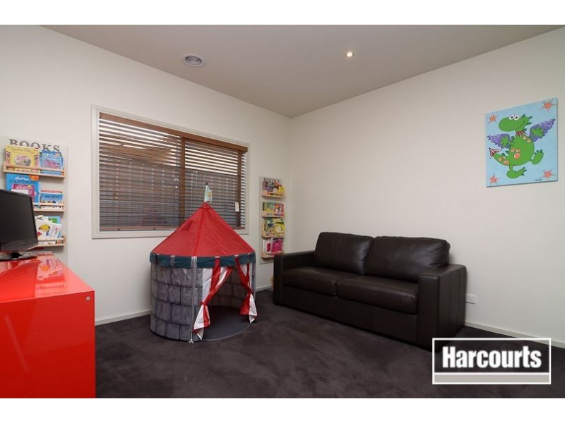 3 Waldo Avenue, Cranbourne North VIC 3977
