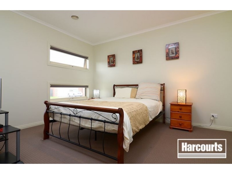 11 Sagan Drive, Cranbourne North VIC 3977