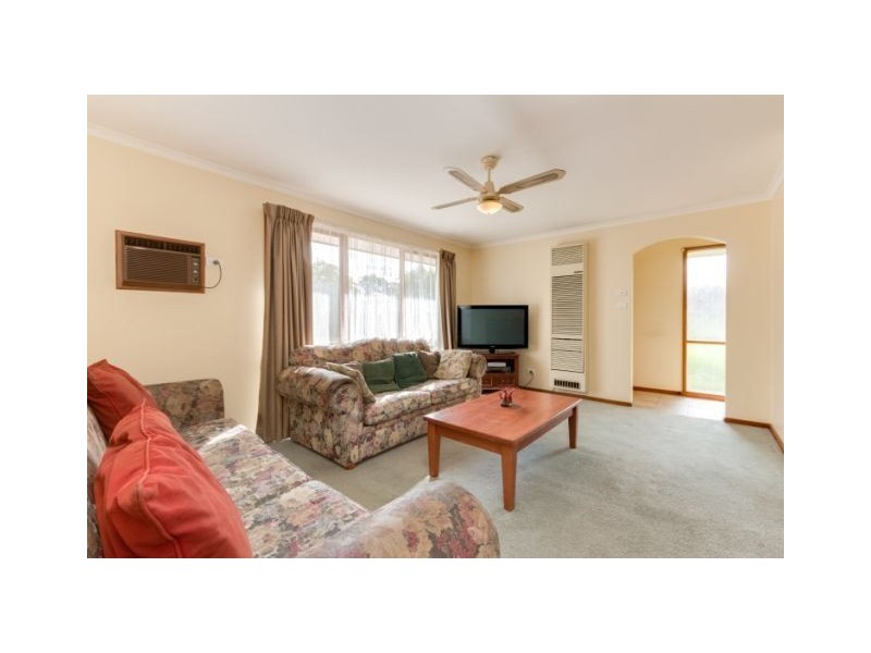 5 Nandina Road, Narre Warren VIC 3805