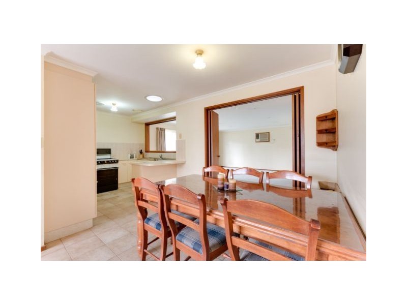 5 Nandina Road, Narre Warren VIC 3805