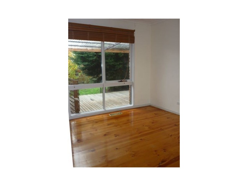 29 Ravensthorpe Crescent, Narre Warren VIC 3805