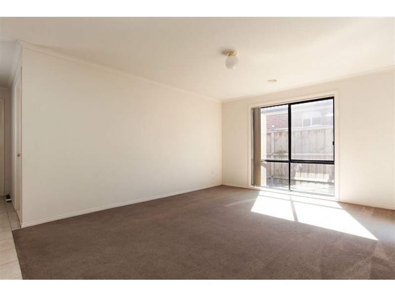 82 Ridgemont Drive, Berwick VIC 3806