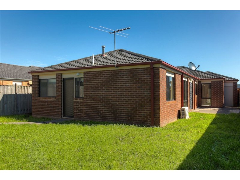 82 Ridgemont Drive, Berwick VIC 3806