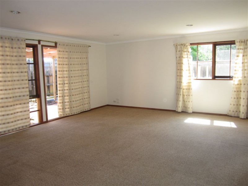 3 Elda Court, Cranbourne VIC 3977