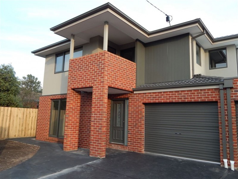 2/14 Glenwood Court, Cranbourne VIC 3977