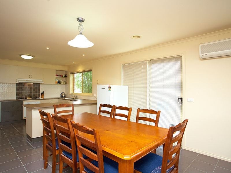 4 Hayley Way, Narre Warren South VIC 3805