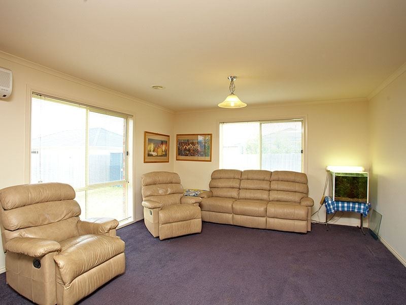 4 Hayley Way, Narre Warren South VIC 3805