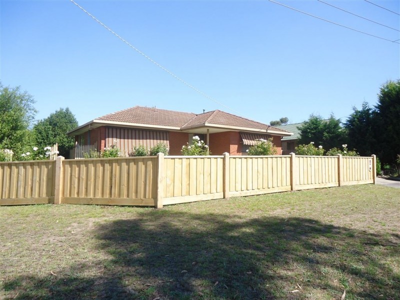 2 Butler Court, Cranbourne VIC 3977