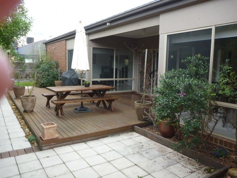 7 Ogle Way, Cranbourne North VIC 3977